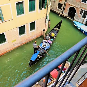 casa-fiori.hotelinveneto.com/