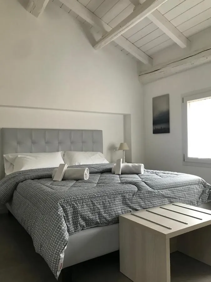 La Corte Del Sant'Orsola Rooms Bologne 0*,