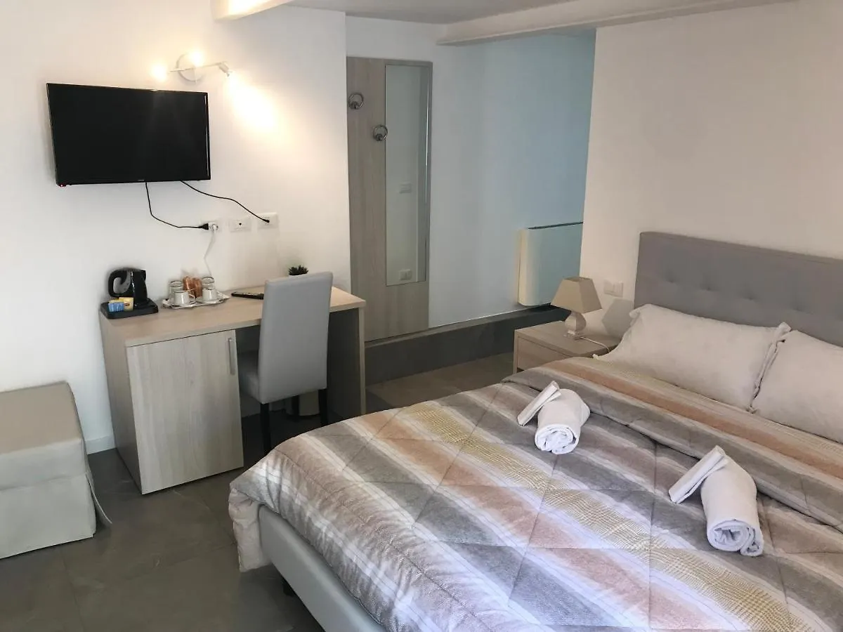 La Corte Del Sant'Orsola Rooms 博洛尼亚 0*,  意大利